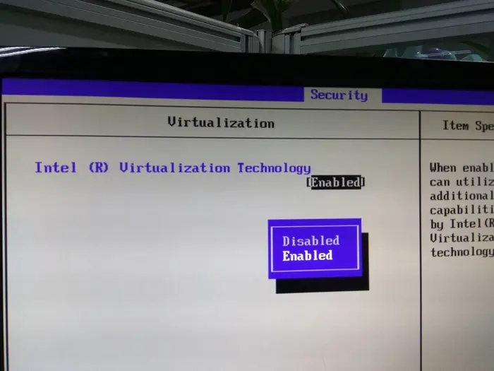首次在VM上安装Windows后，启动报虚拟机vmware安装64位系统“此主机支持 Intel VT-x，但 Intel VT-x 处于禁用状态”的解决办法