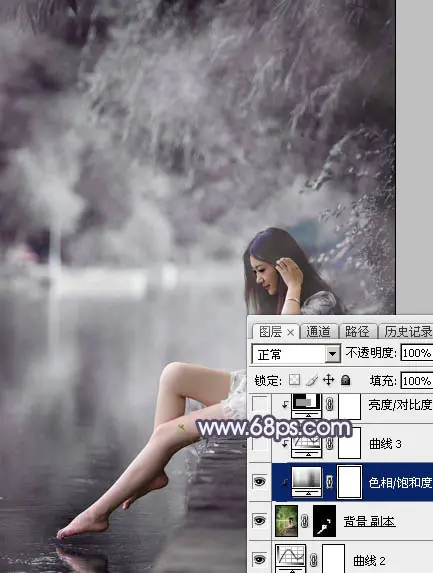 Photoshop将湖景美女图片打造出个性的中性暗蓝色